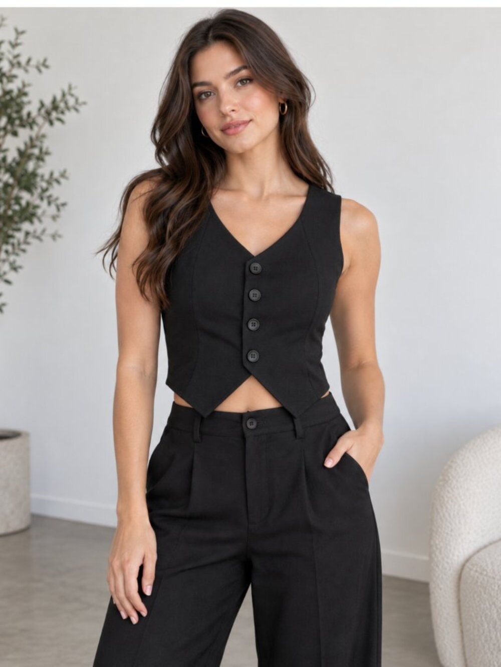 SweatyRocks Black Button Front Cropped Vest Size M, Never Worn